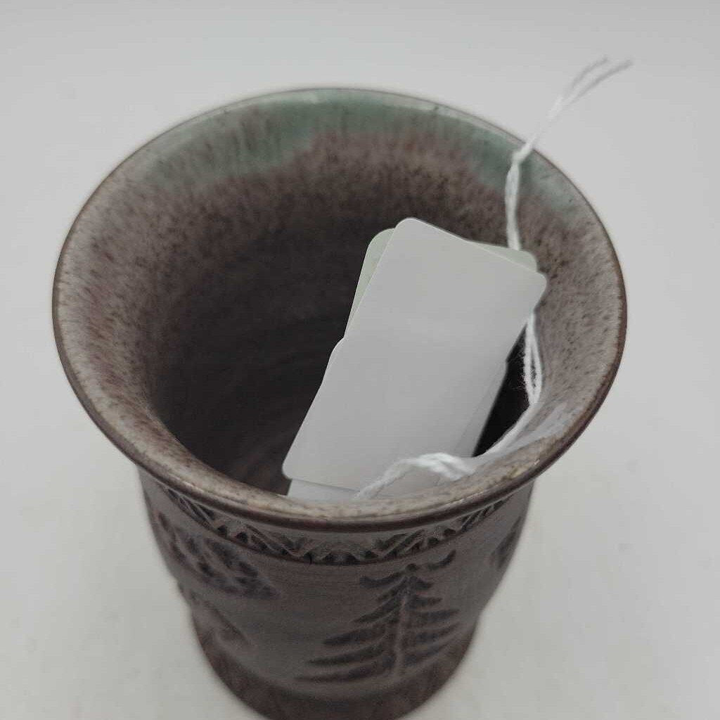 Six Nations Pottery Vase (DEB)