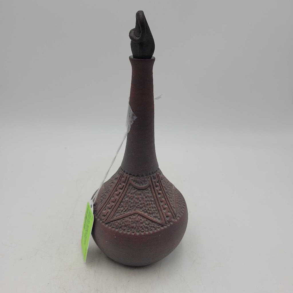 Six Nations Pottery Decanter Set 6 small cups (DEB)