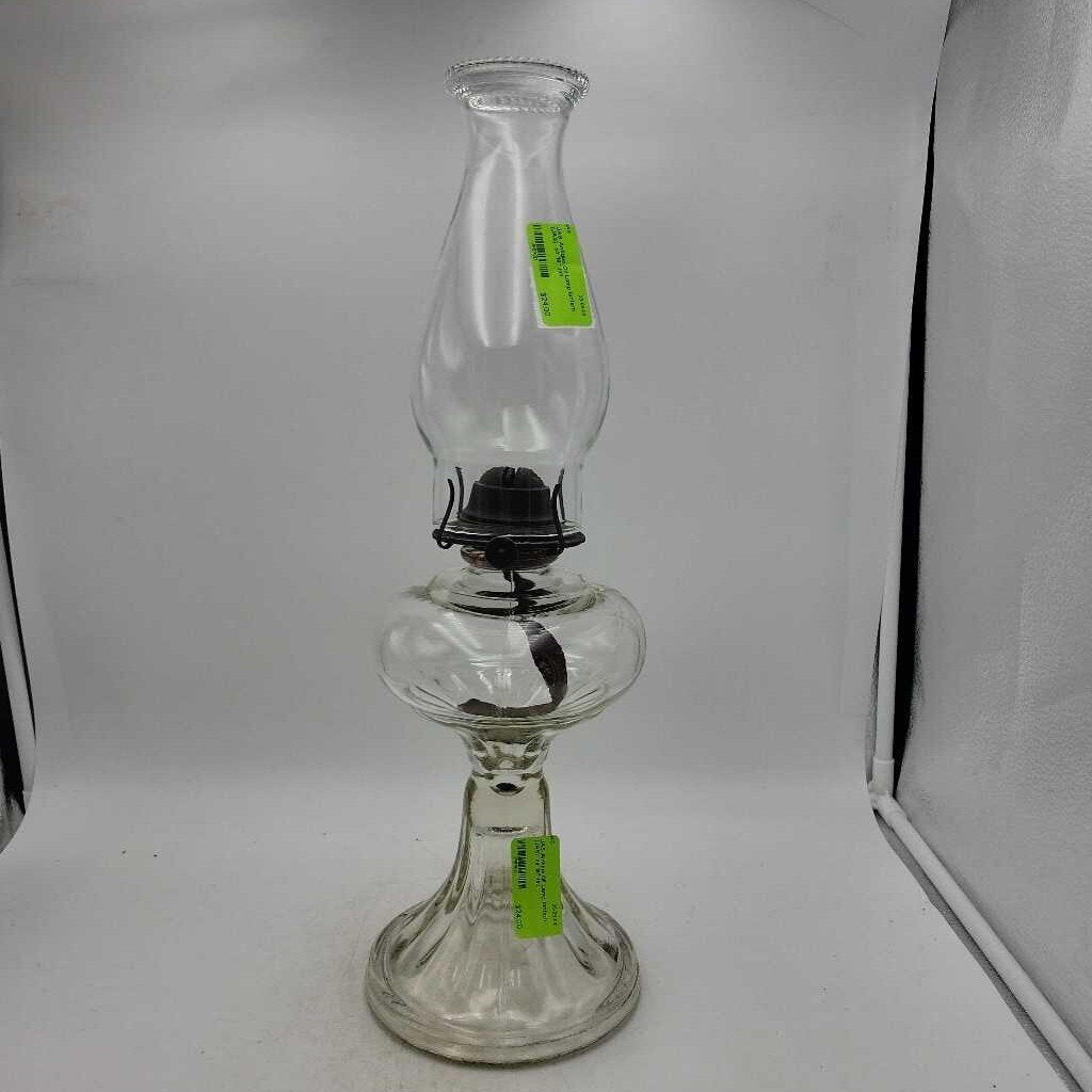 Antique Oil Lamp lantern (JAS)
