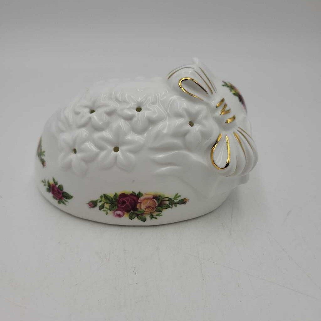 Old Country Rose Cat Pomander (YVO) (505) Royal Albert