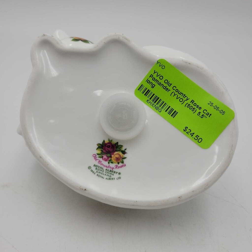 Old Country Rose Cat Pomander (YVO) (505) Royal Albert