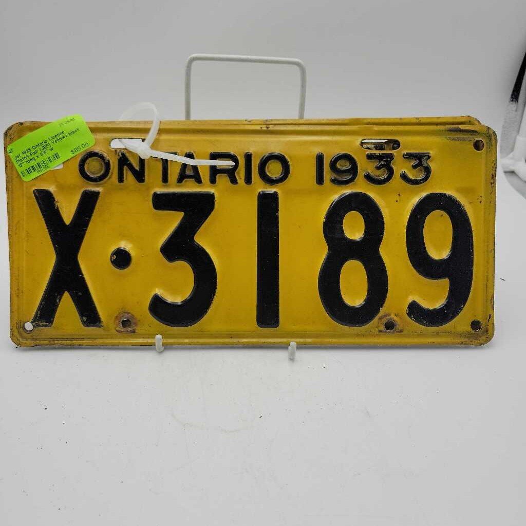 1933 Ontario License Plates Pair (JEF)