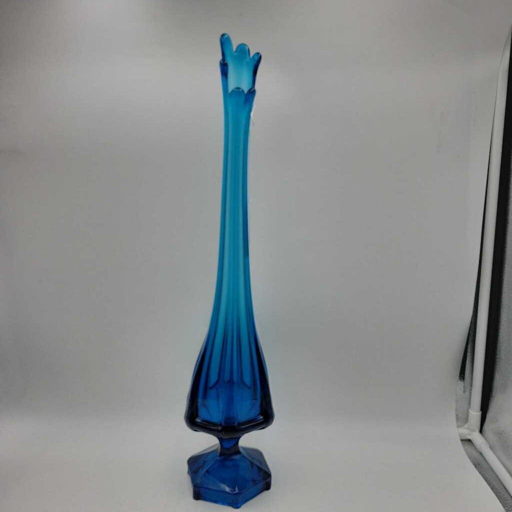 Viking Art Glass Vase (DEB)