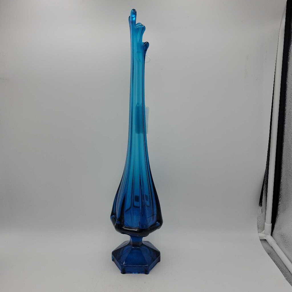 Viking Art Glass Vase (DEB)