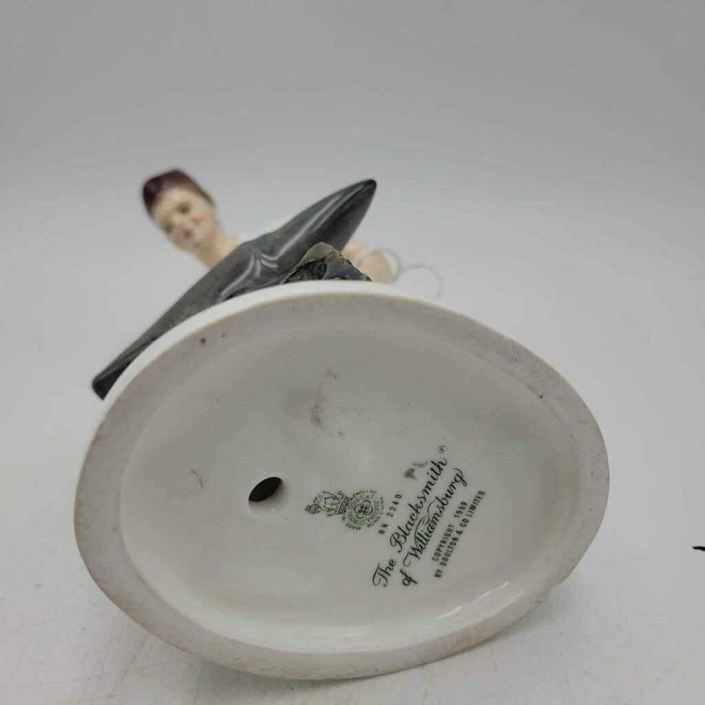 Royal Doulton "The Blacksmith of Williamsburg" HN 2240 0235
