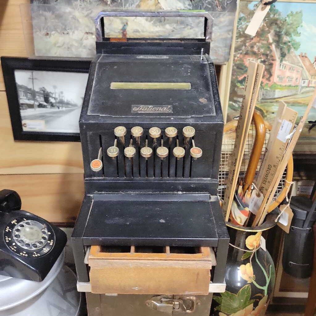 Antique National cash register, no key (GBZ)