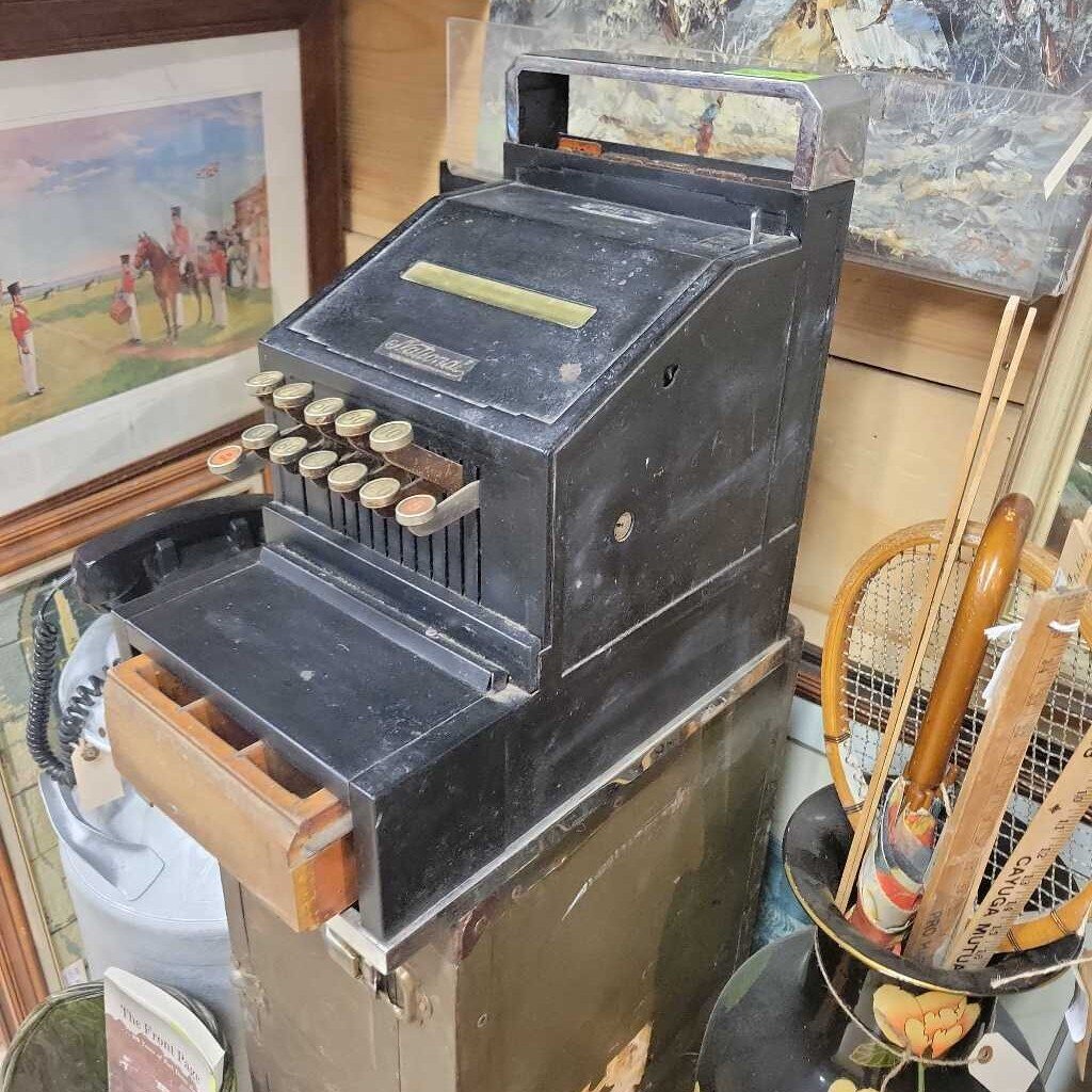 Antique National cash register, no key (GBZ)