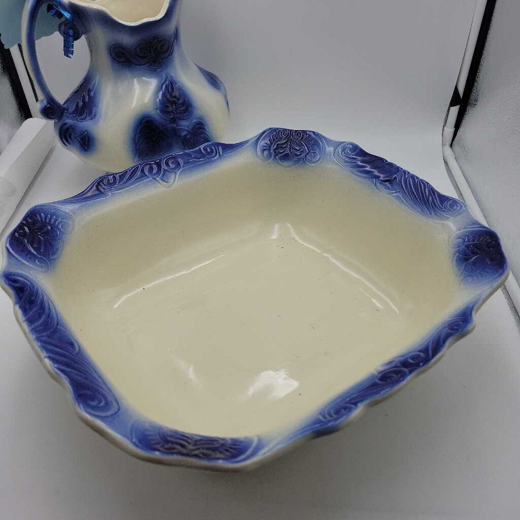 McCoy pottery Pitcher and Rare Square bowl