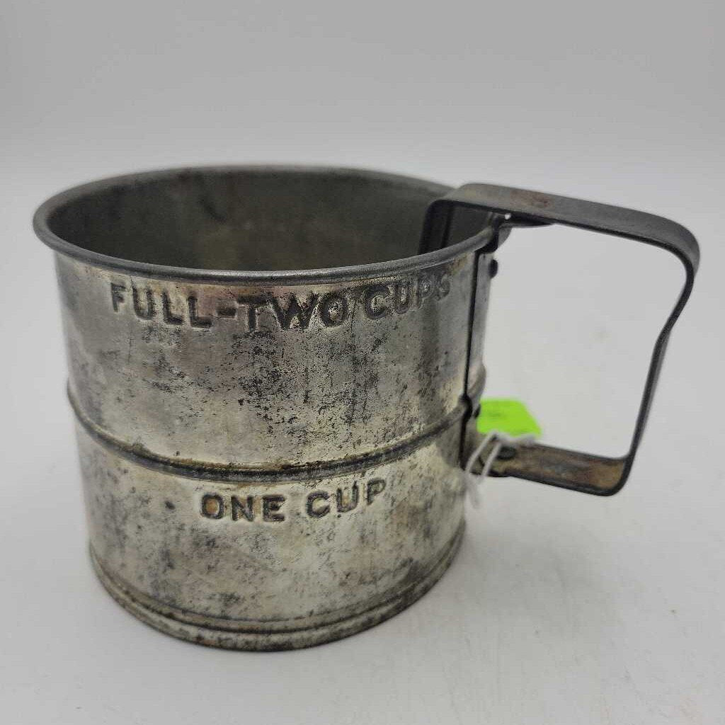 Storey's service Station Flour Sifter Woodstock (DR)