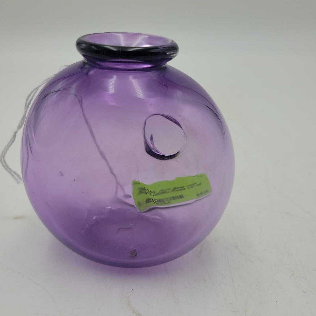 Small Art glass vase Signed. (DEB)