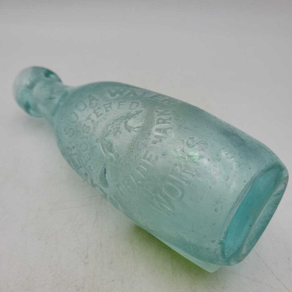 A Burns Beaver Soda Works Bottle Toronto (BS)& W