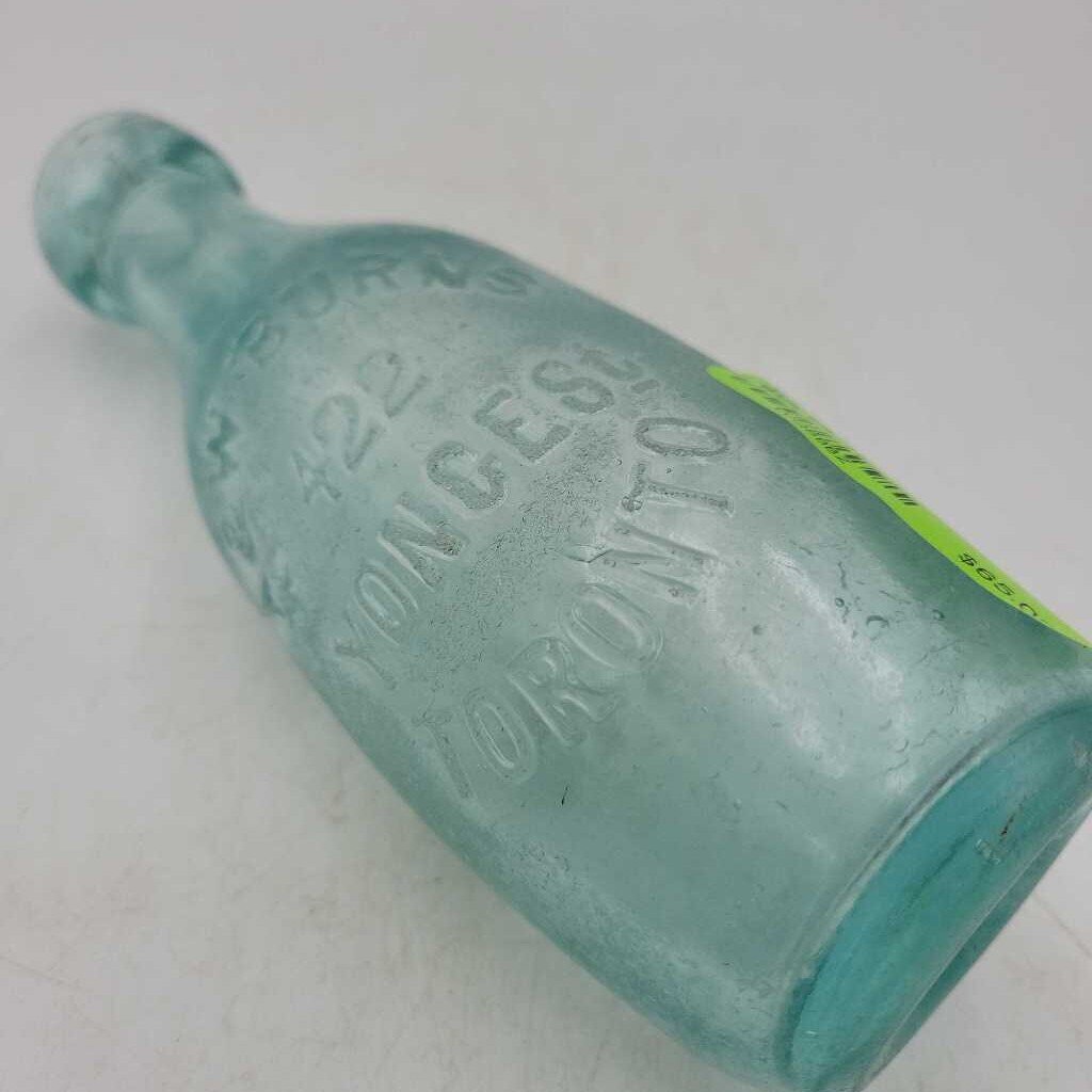 A Burns Beaver Soda Works Bottle Toronto (BS)& W