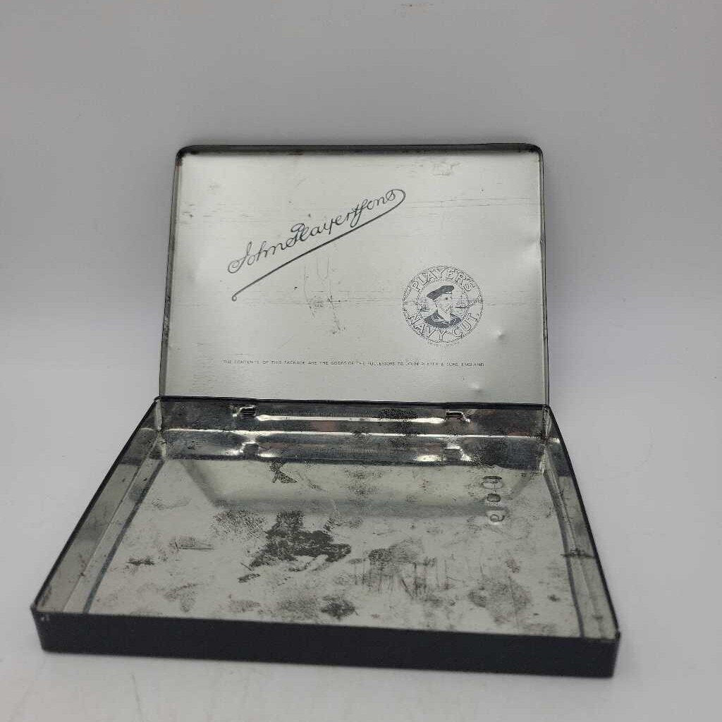Vintage Players Navy Cut Flat Black Tin (LOR)