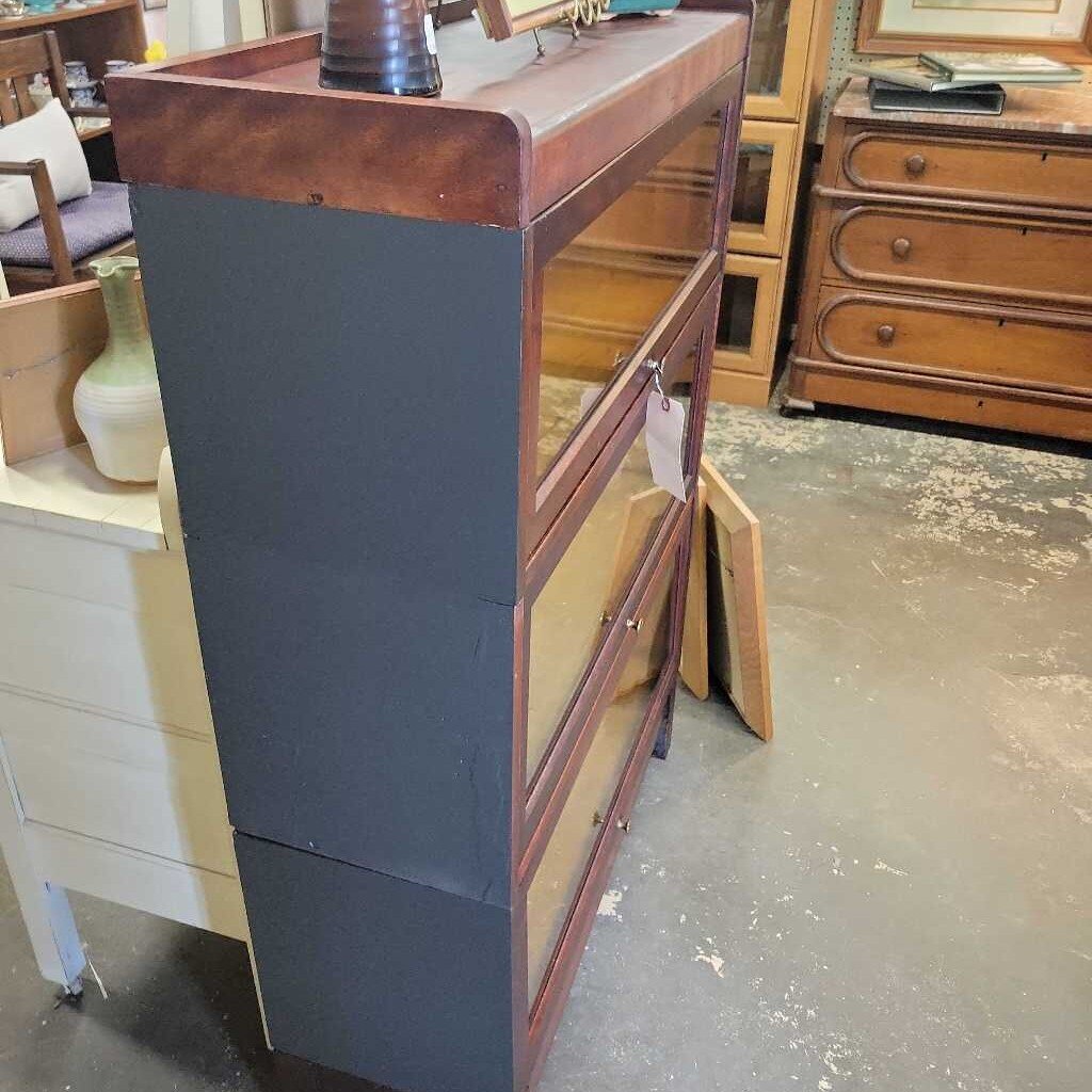 Three Tier Barrister/Lawyer Cabinet (YVO) (505)