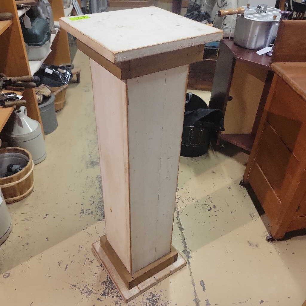Wooden Pedestal (GEC)
