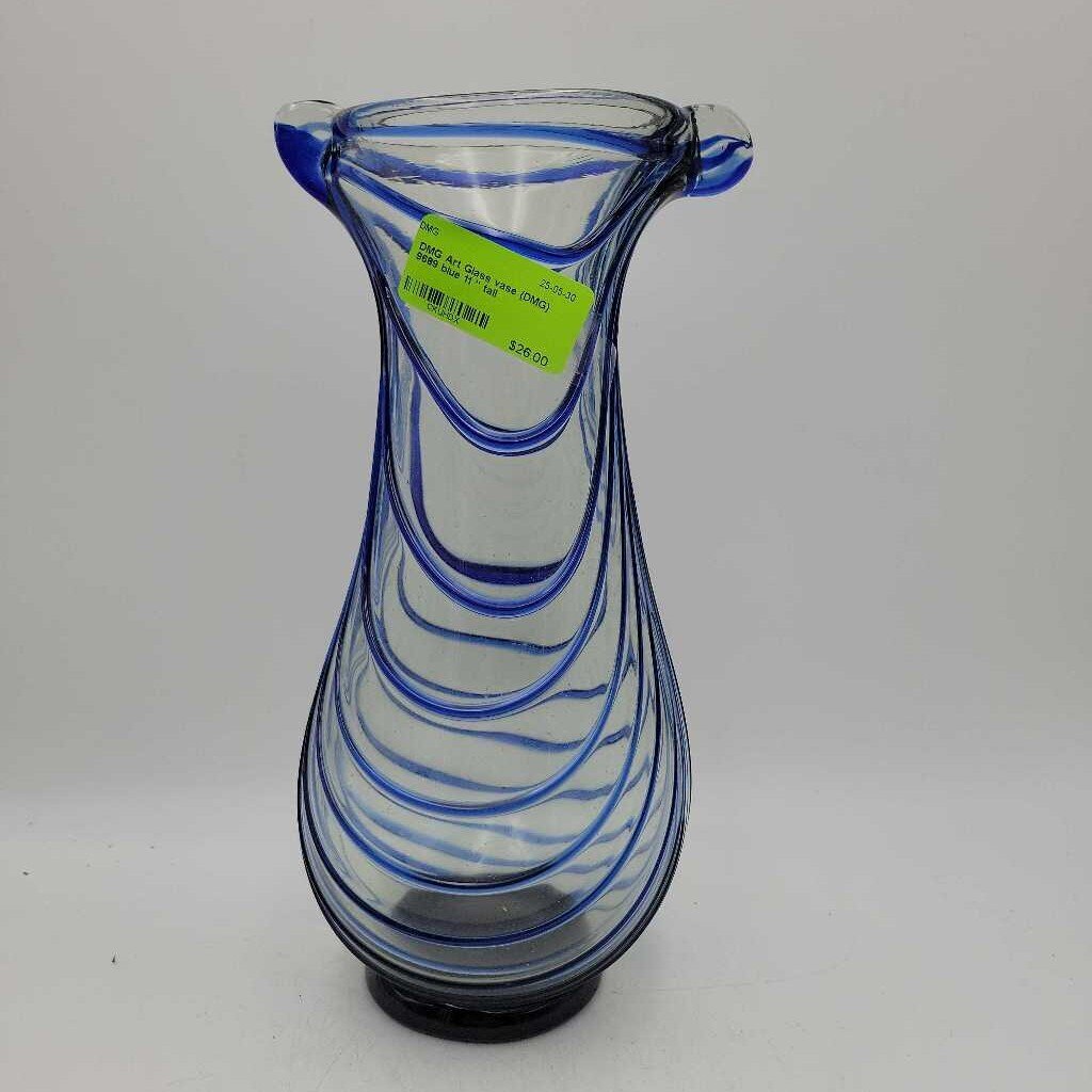 Art Glass vase (DMG) 9689