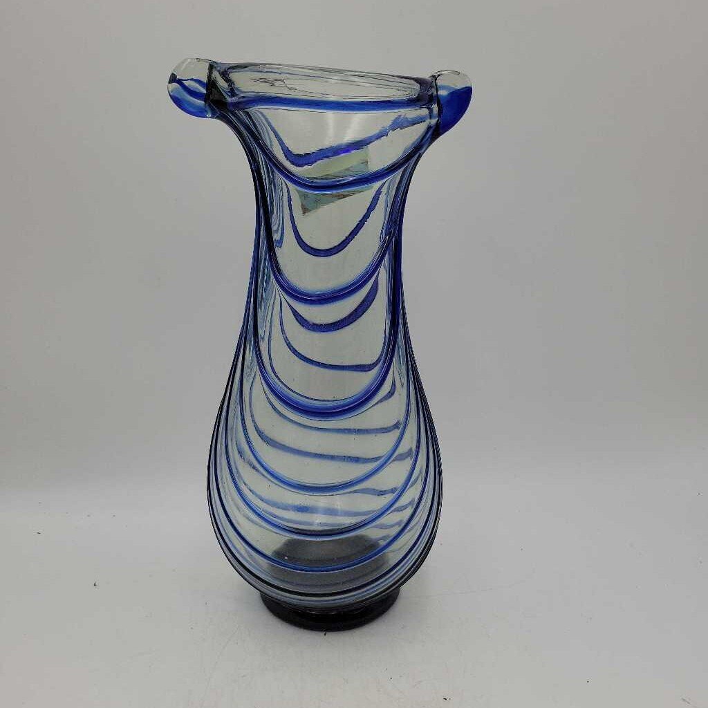 Art Glass vase (DMG) 9689