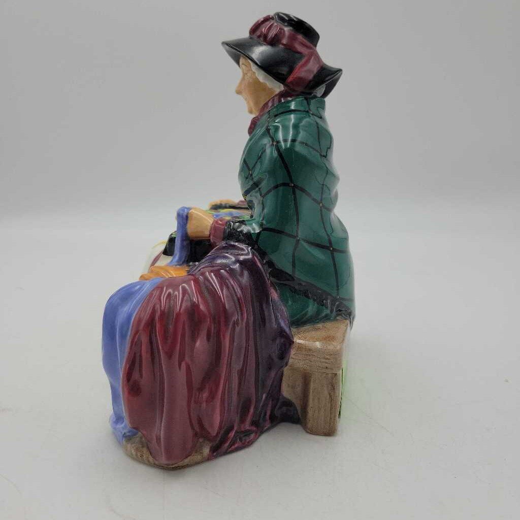 Silks and Ribbons Royal Doulton (YVO) (505)