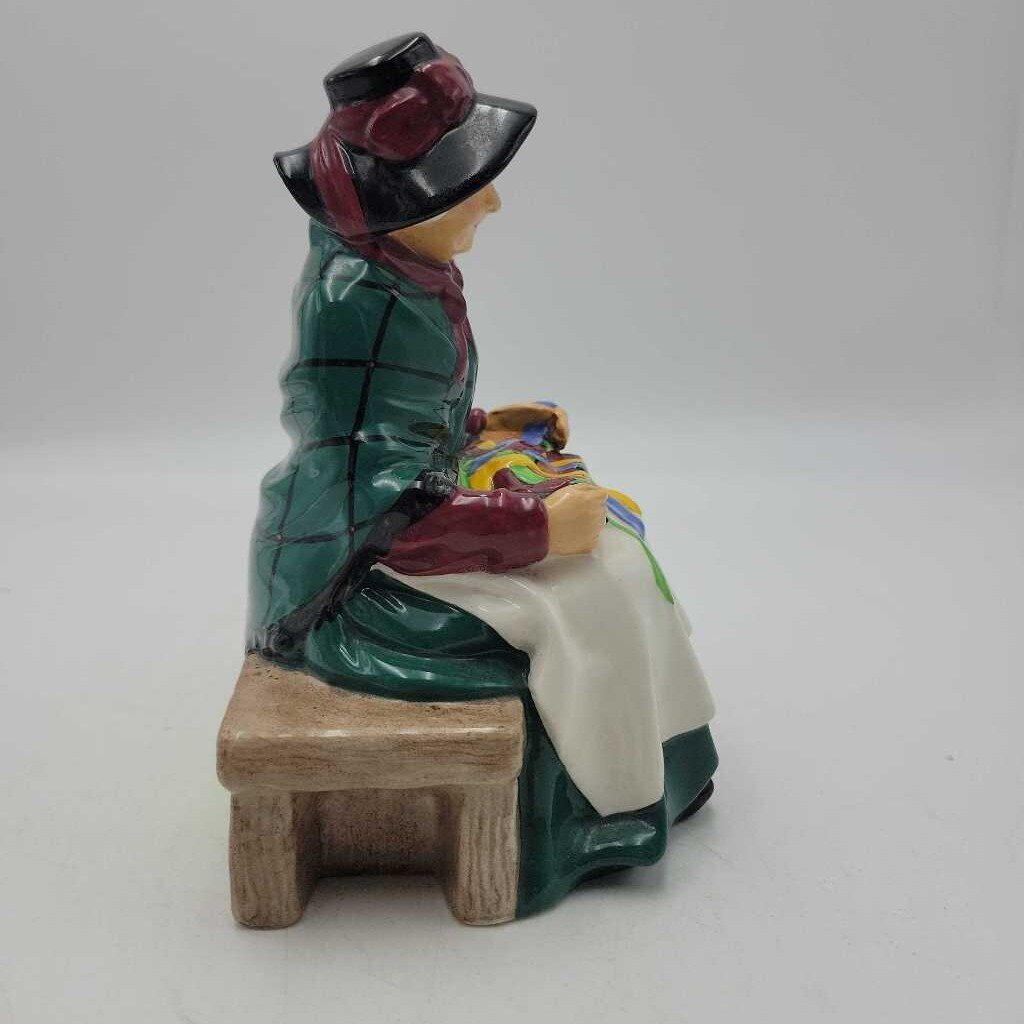 Silks and Ribbons Royal Doulton (YVO) (505)