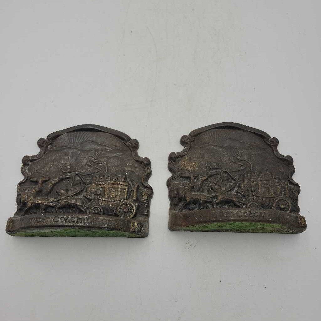 Ye Old coaching Days Stage coach Bookends (JAS)