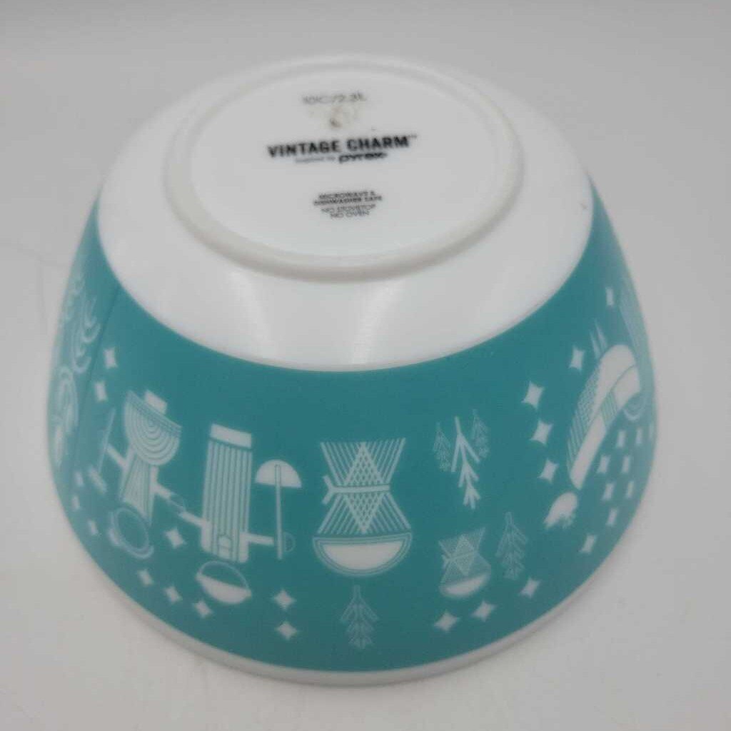 Lg. Rise and Shine Pyrex Bowl (COL#2044)