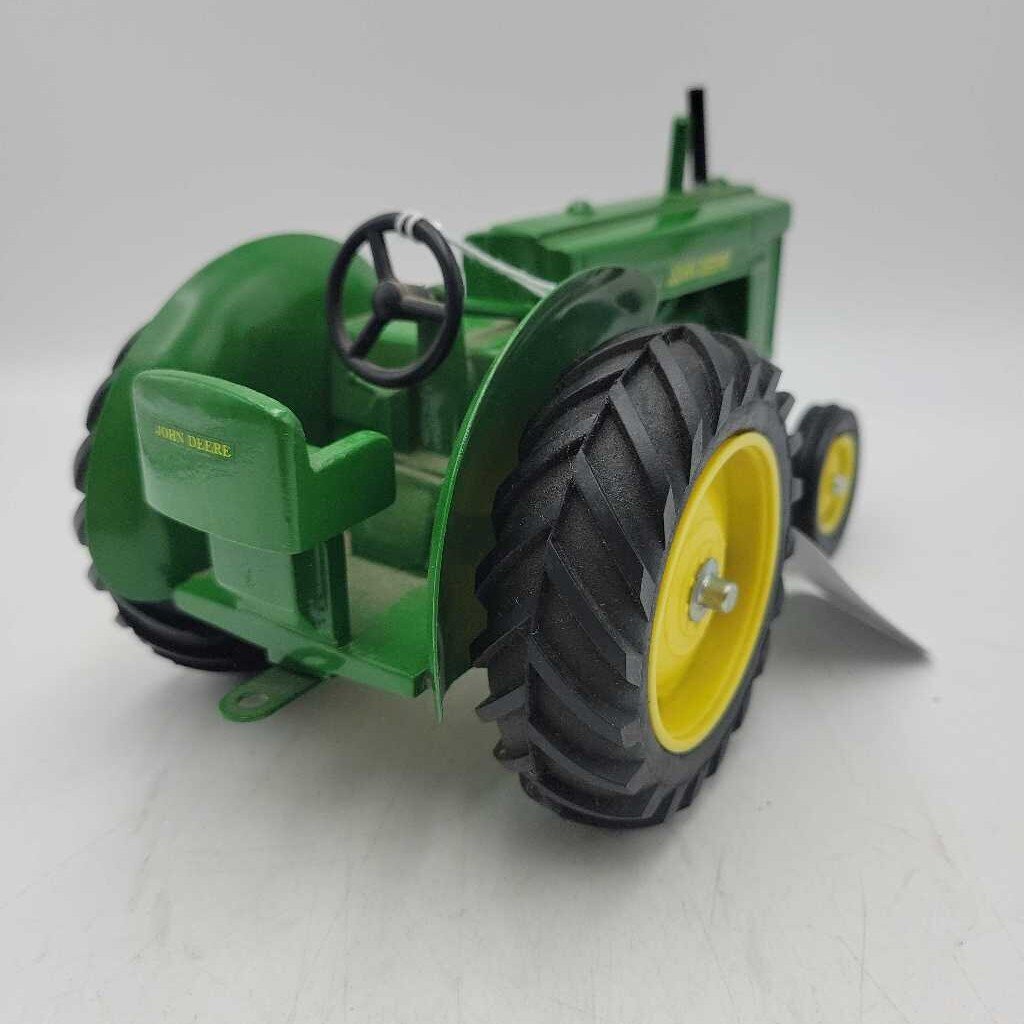 John Deere Tractor AR (RAE)