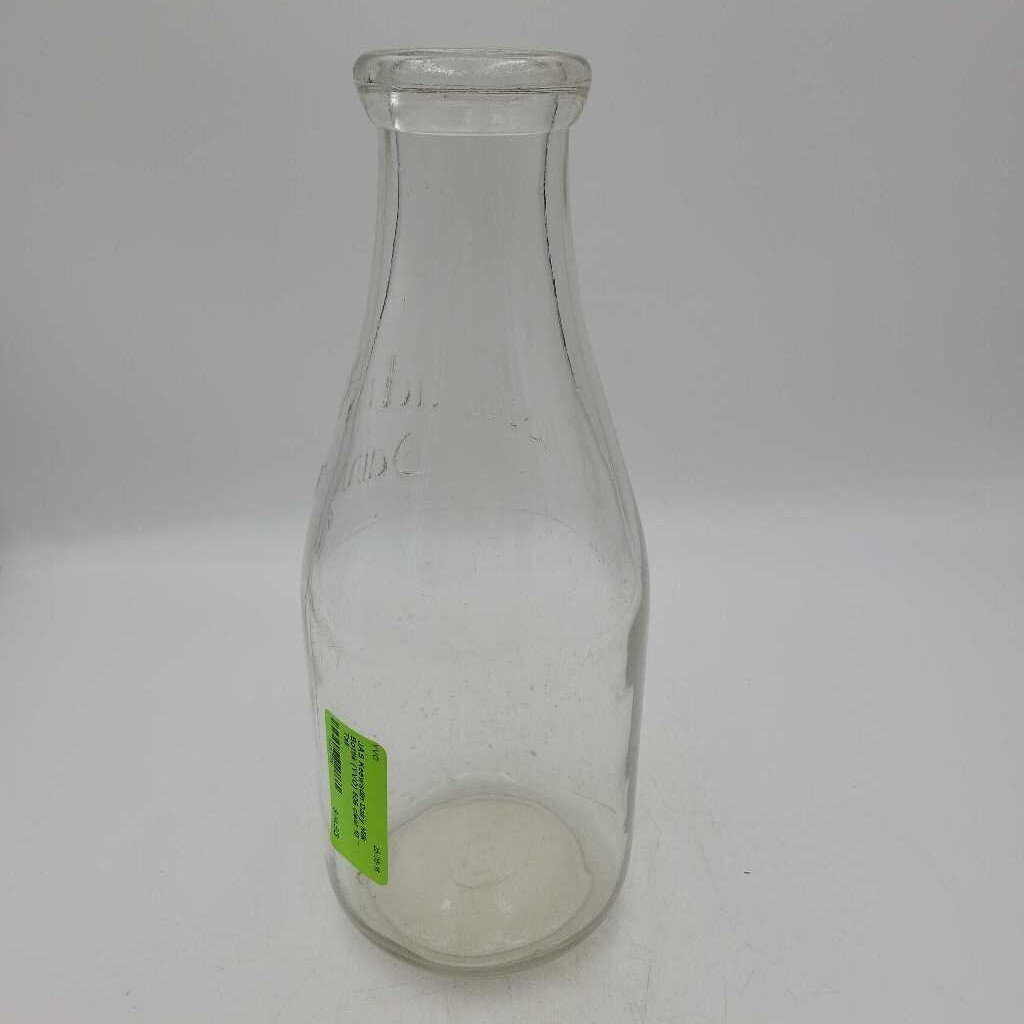 Keewadin Dairy quart Milk Bottle (YVO) 506
