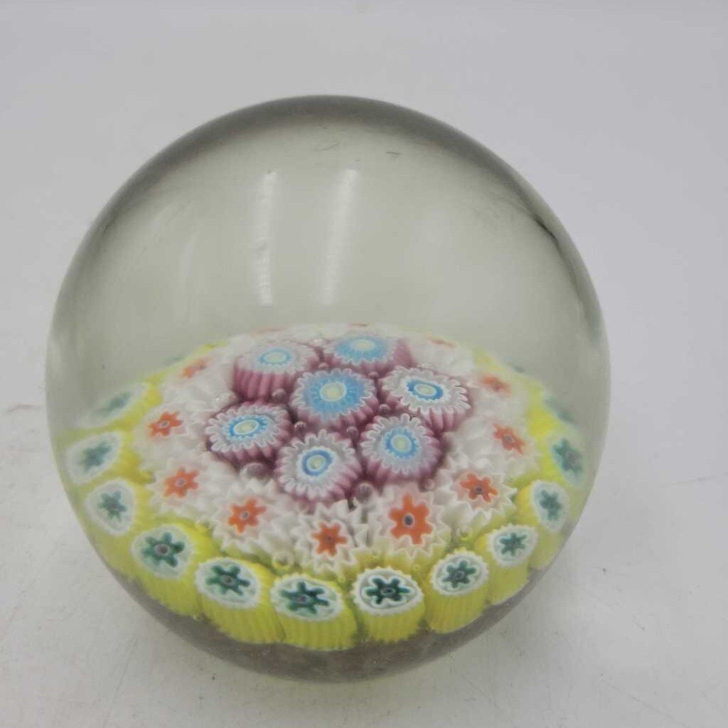 Millefiori paperweight (LIND)
