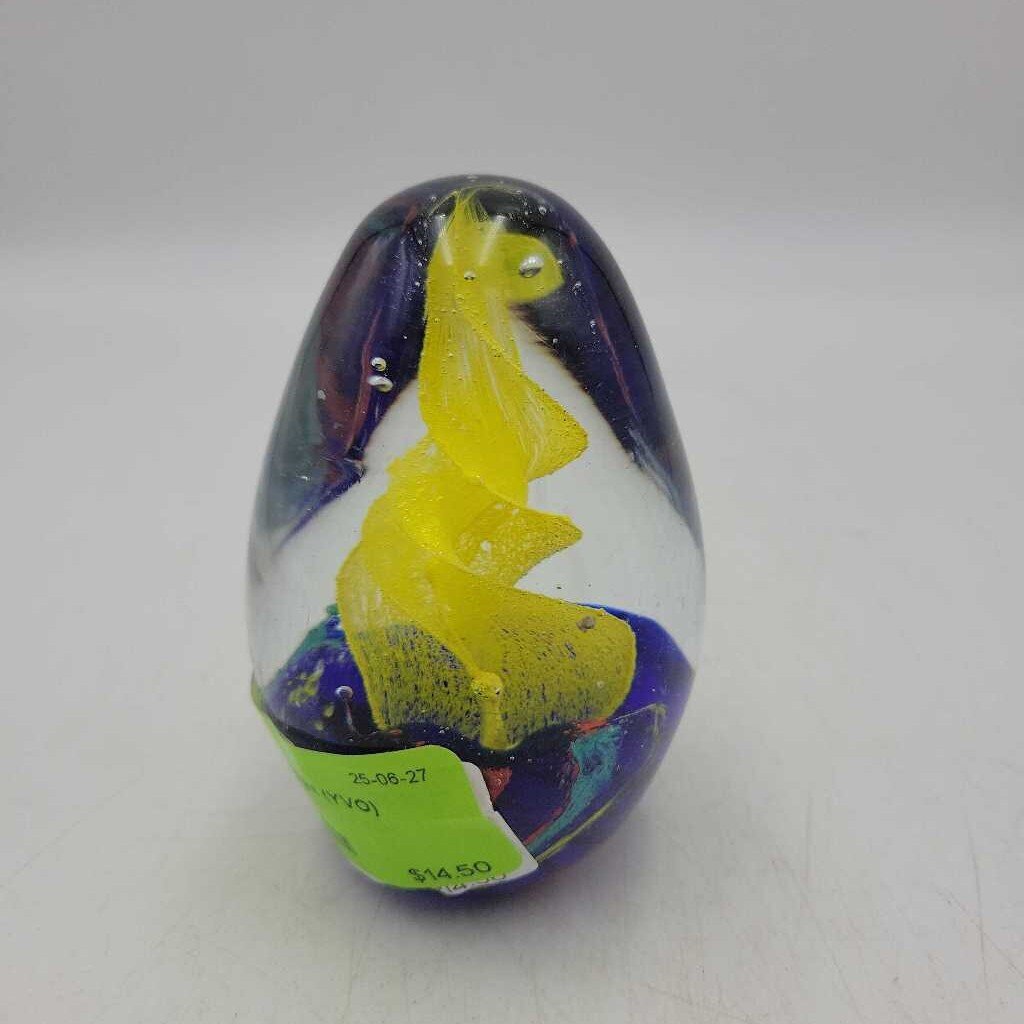 Paperweight (YVO) (506)