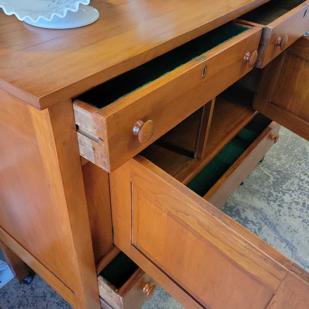 Antique Sideboard w/Mirror Back(YVO) (507)