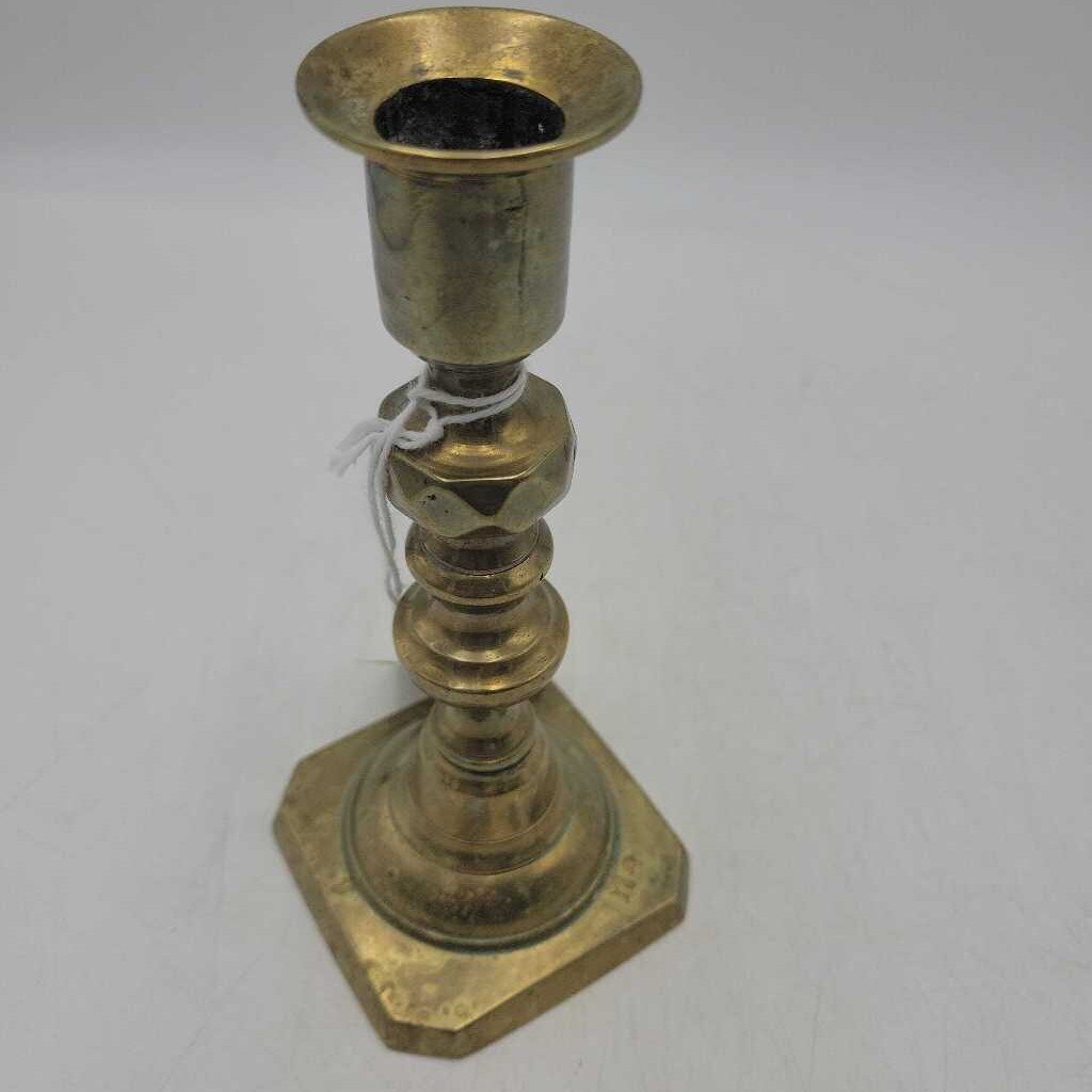 Brass candlestick (WIL)