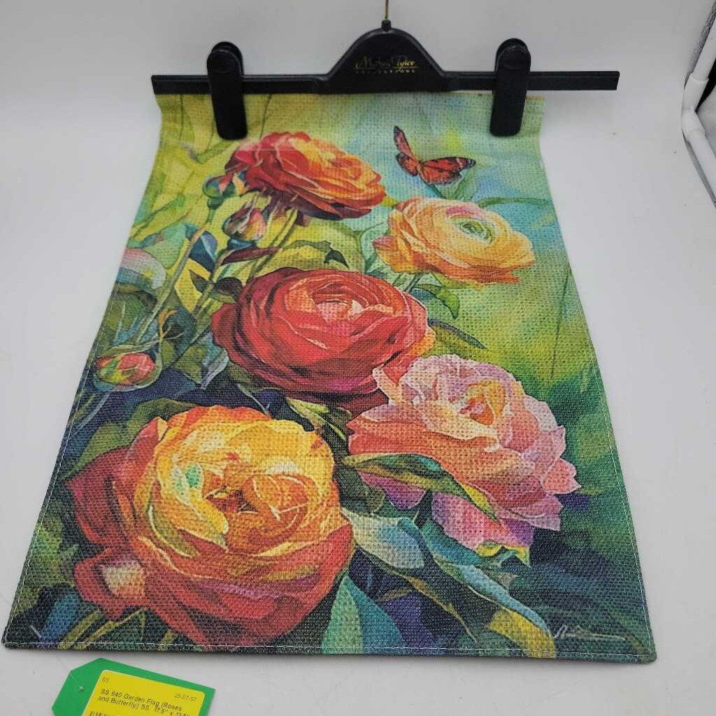 640 Garden Flag (Roses and Butterfly) SS