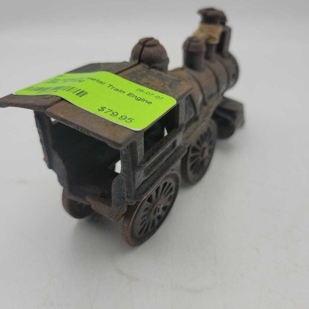 Antique metal Train Engine (DR)