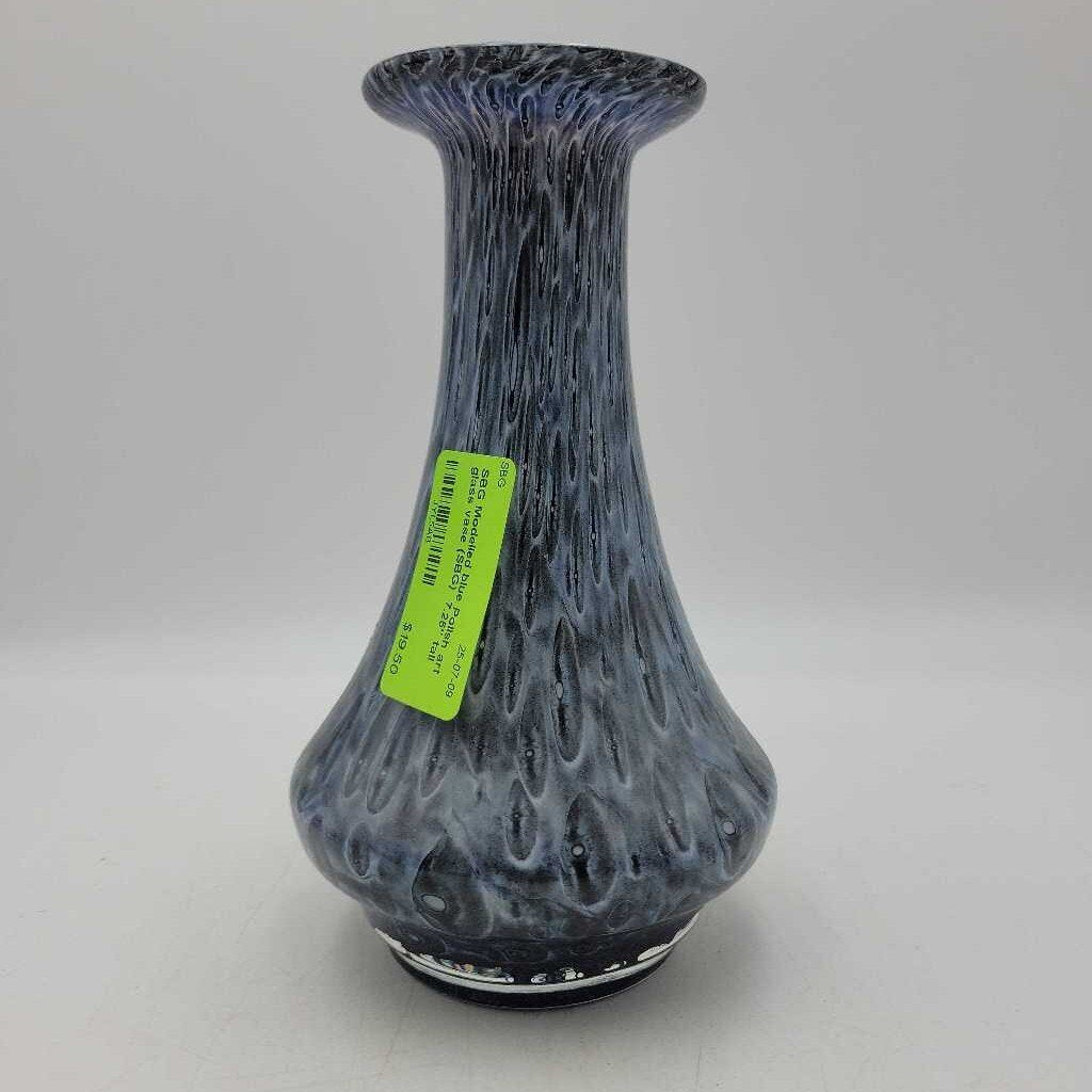 Modelled blue Polish art glass vase (SBG)