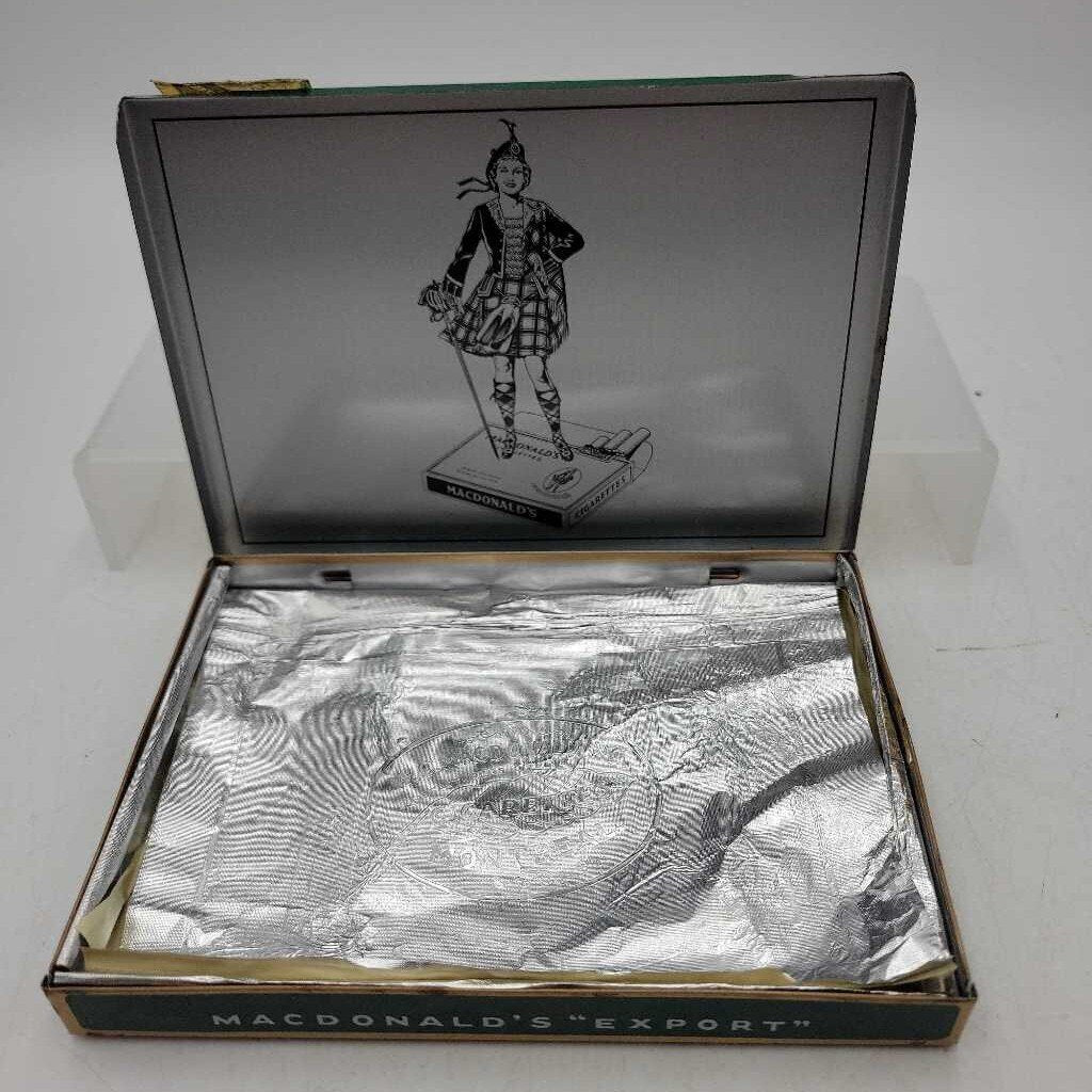 Macdonald's Flat 50 Tin Foil Inside (DR)