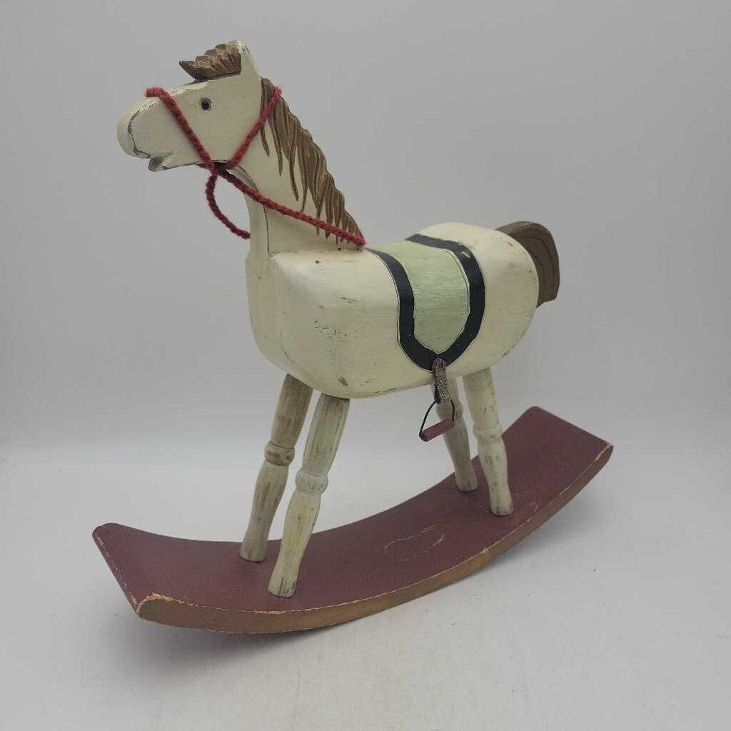 Folk Art Wooden Horse (US2)
