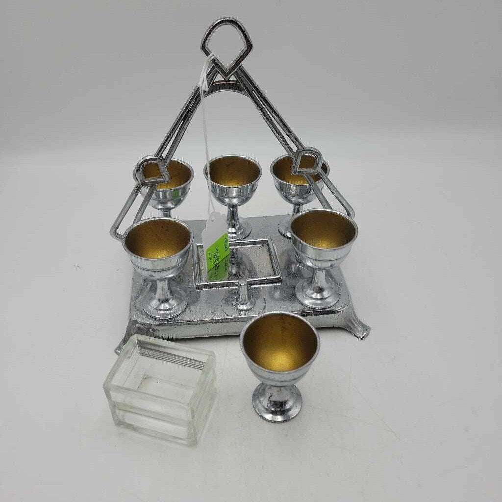 6 place Egg Caddy Art Deco Style (US2)