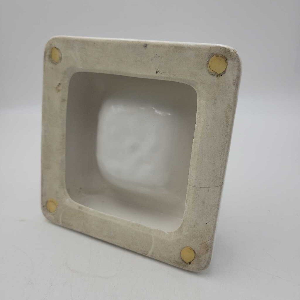 Potter's Canadian Whiskey Advertising Ashtray (DMG) 0475