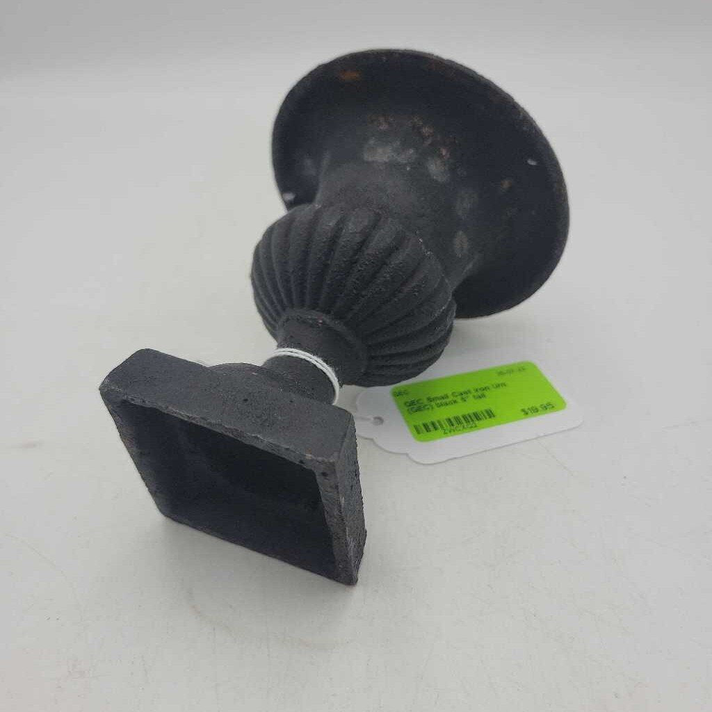 Small Cast Iron Urn (GEC)
