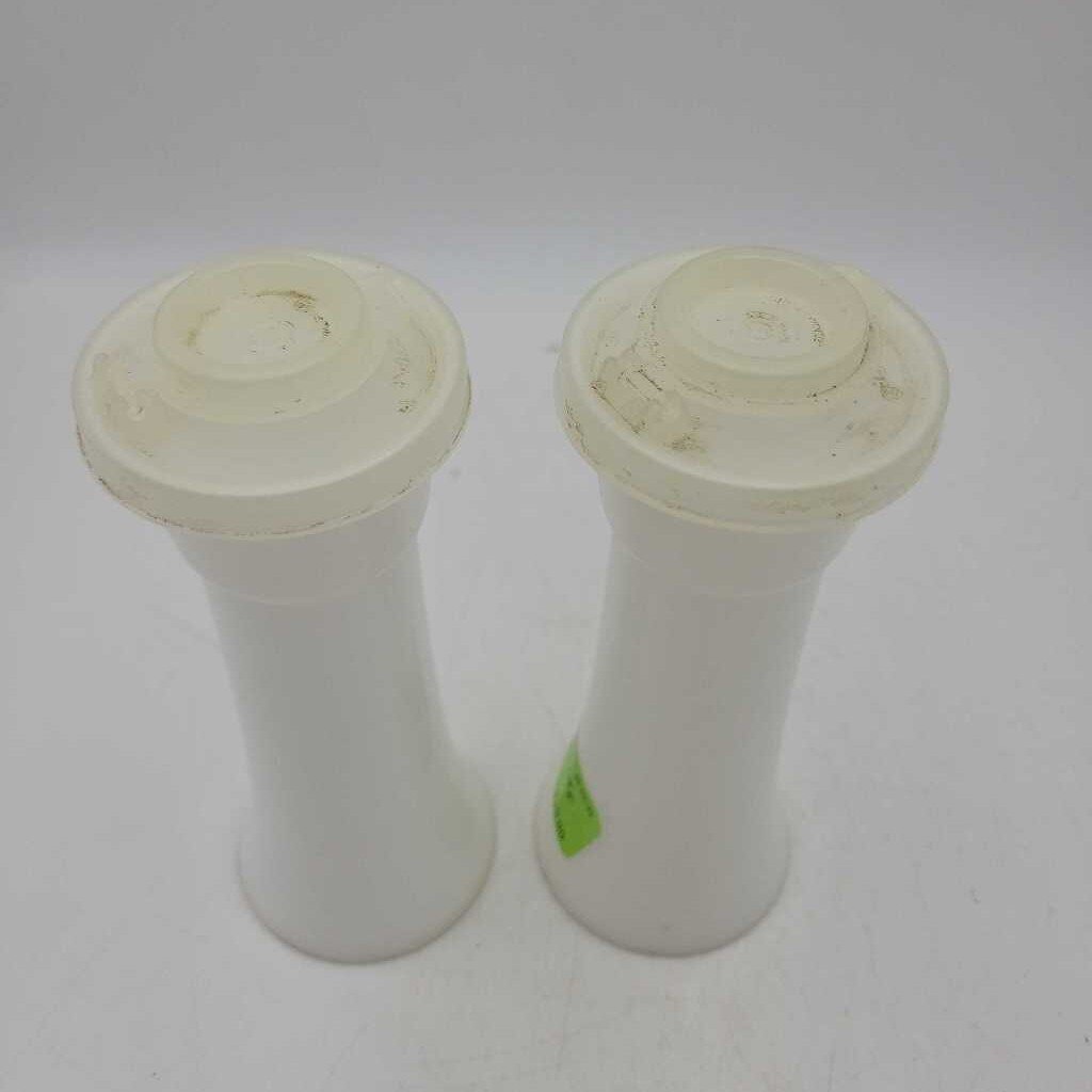 Tupperware Vintage Large Salt & Pepper Set 6" (SLP)