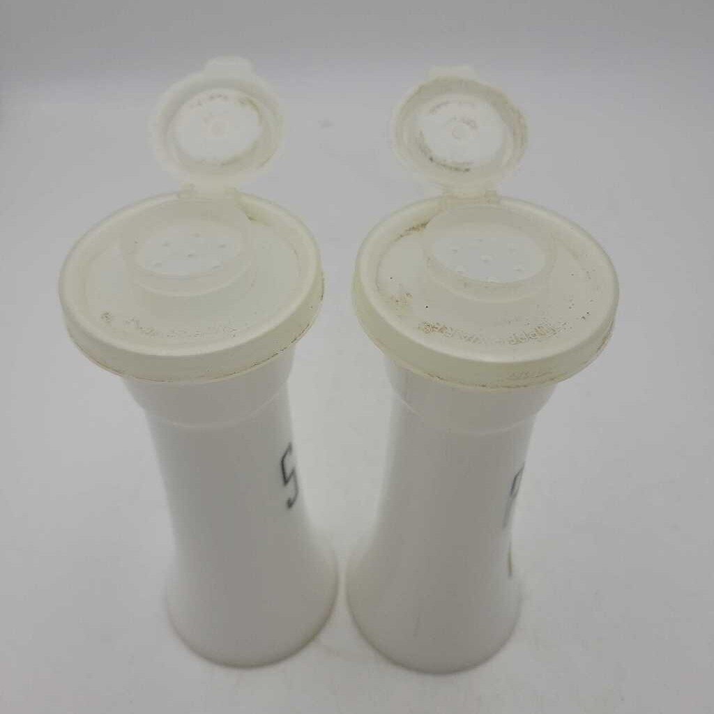 Tupperware Vintage Large Salt & Pepper Set 6" (SLP)