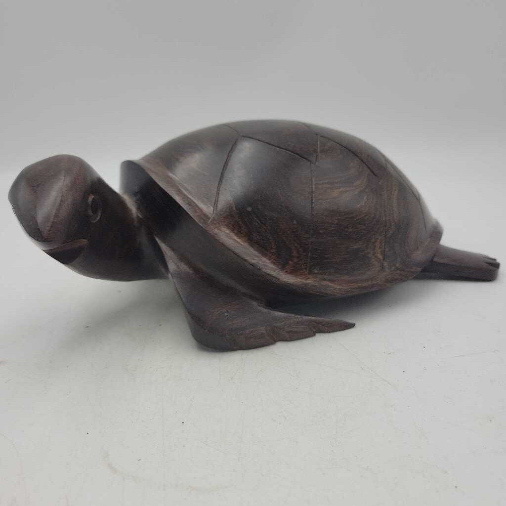 Hand Carved Wood Turtle (JL)