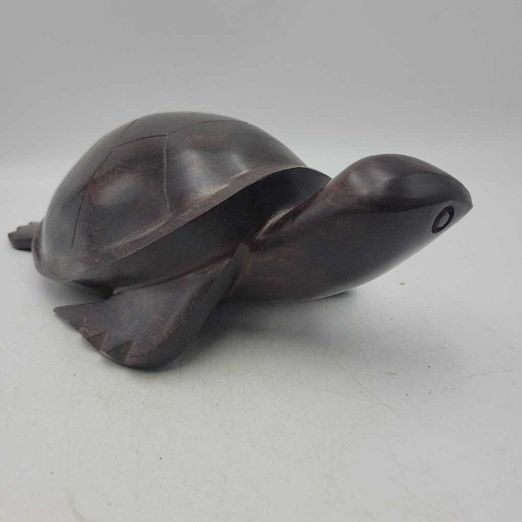 Hand Carved Wood Turtle (JL)