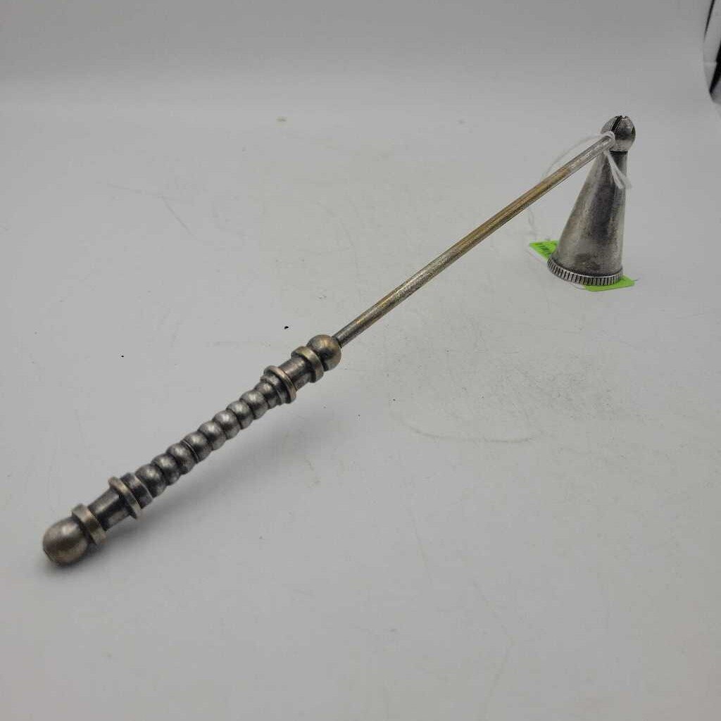 Candle snuffer, silver (WIL)