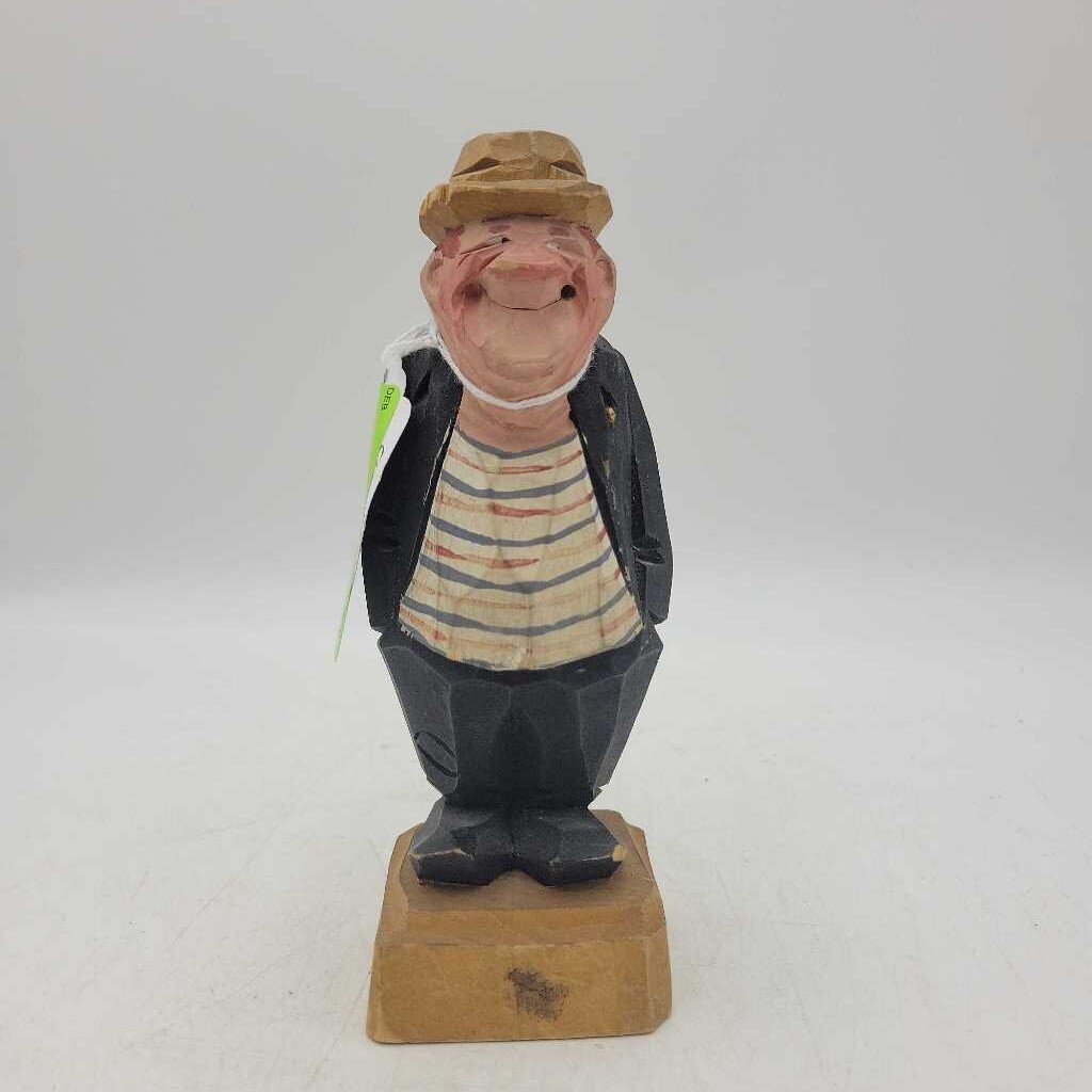 Carved Old man (DEB)`