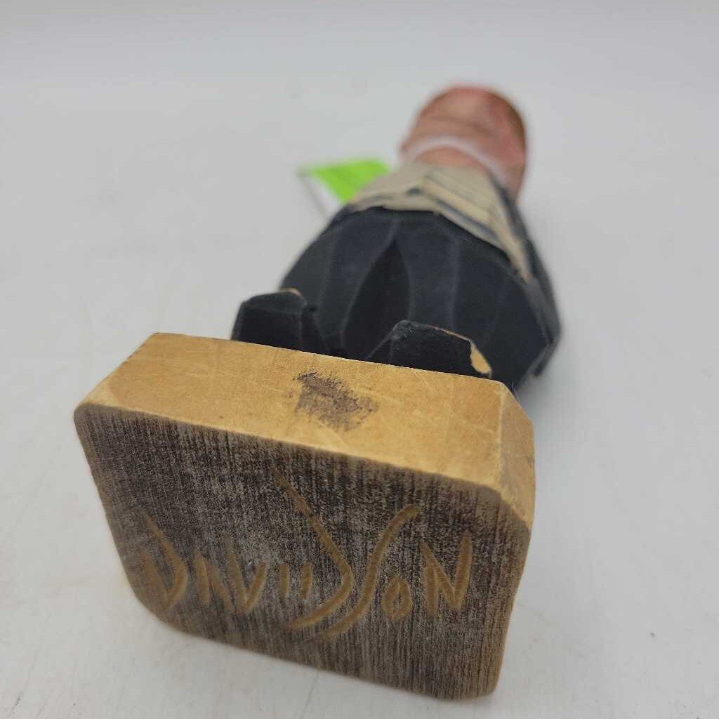 Carved Old man (DEB)`