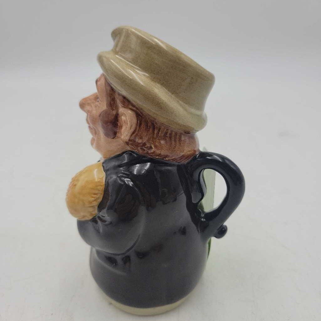 Royal Doulton Character Mug "The Farmer" D6701