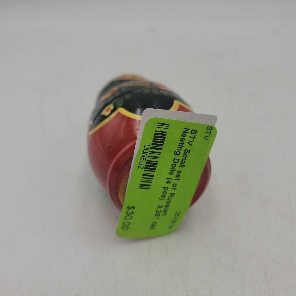 Small set of Russian Nesting Dolls (4 pcs)(STV)
