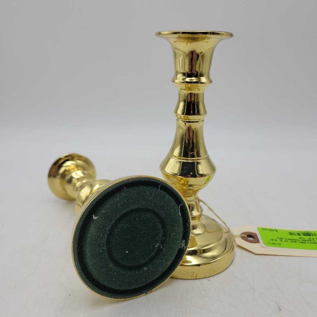 WDV1881 Set of 2 5.5" Brass Candle Holders {K}