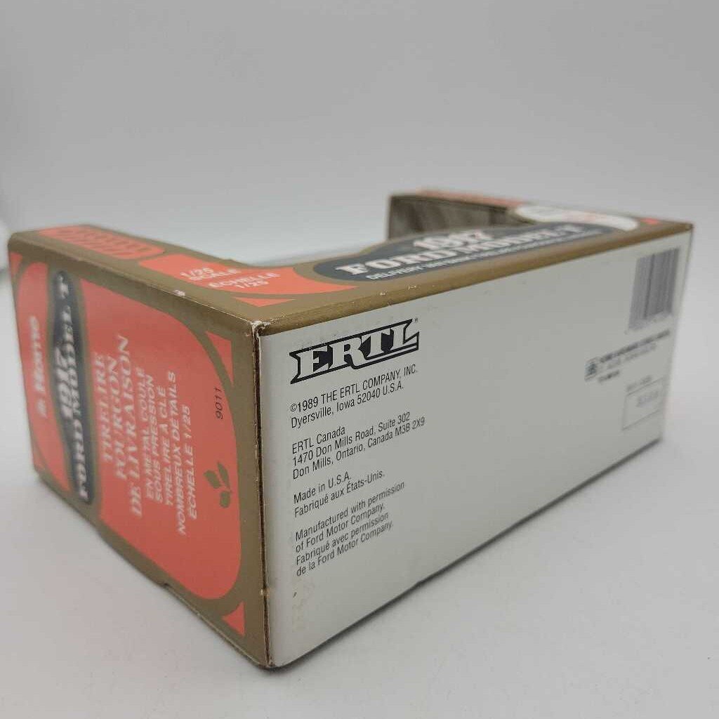 Home Hardware 1917 Ford Model T Old Truck Bank (MEB) TG
